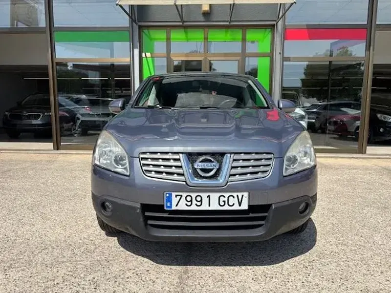 Usado Nissan Qashqai Acenta 140 CV (102 kW) 2008 Gris / plata SUV
