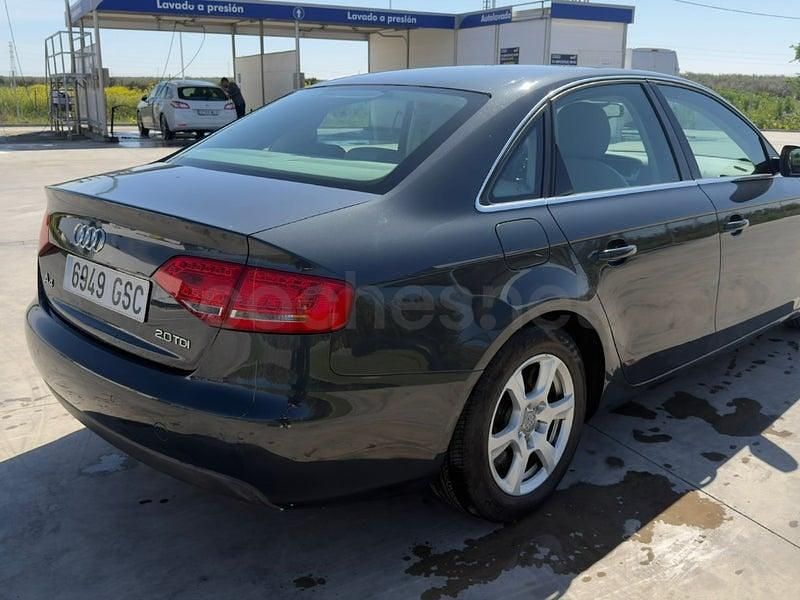 Usado Audi A4 136 CV (100 kW) 2010 Gris / plata Berlina