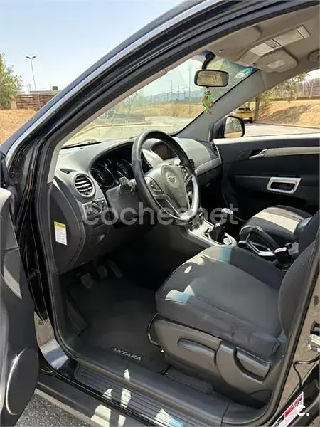 Usado Opel Antara Enjoy 140 CV (102 kW) 2008 Negro SUV