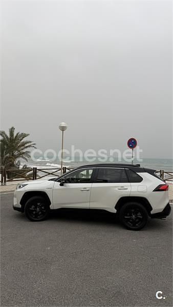 Usado Toyota RAV4 Hybrid Style 218 CV (160 kW) 2019 Blanco SUV