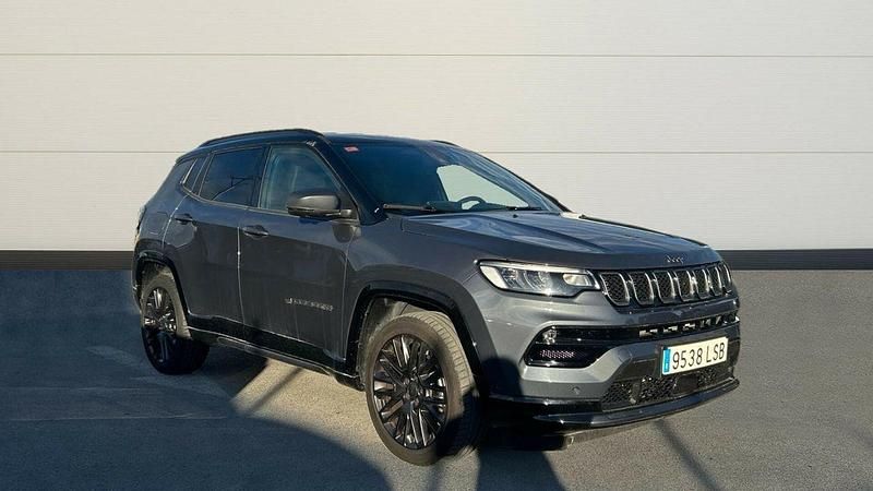 Gris Usado 2021 Jeep Compass SUV | 24.500 € (Caro) - Imagen 1/4