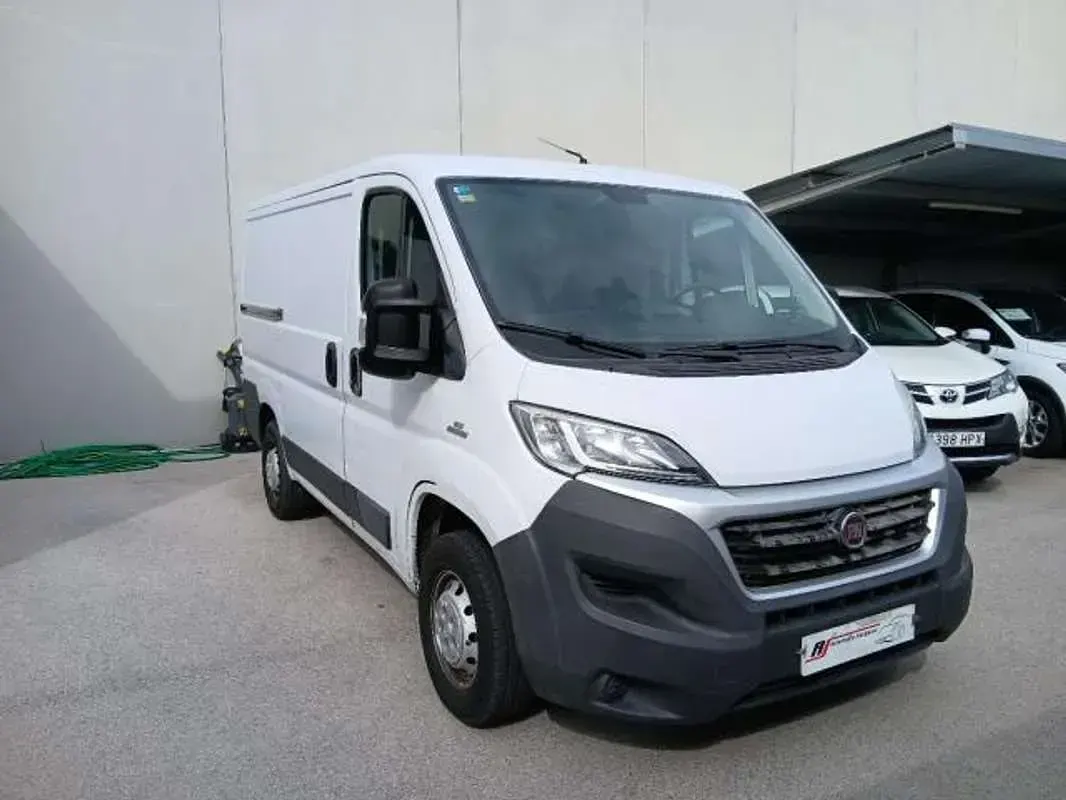 Usado Fiat Ducato 116 CV (85 kW) 2015 Blanco Van