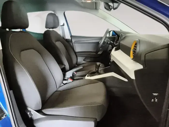 Usado Seat Arona Style 115 CV (84 kW) 2025 Azul SUV