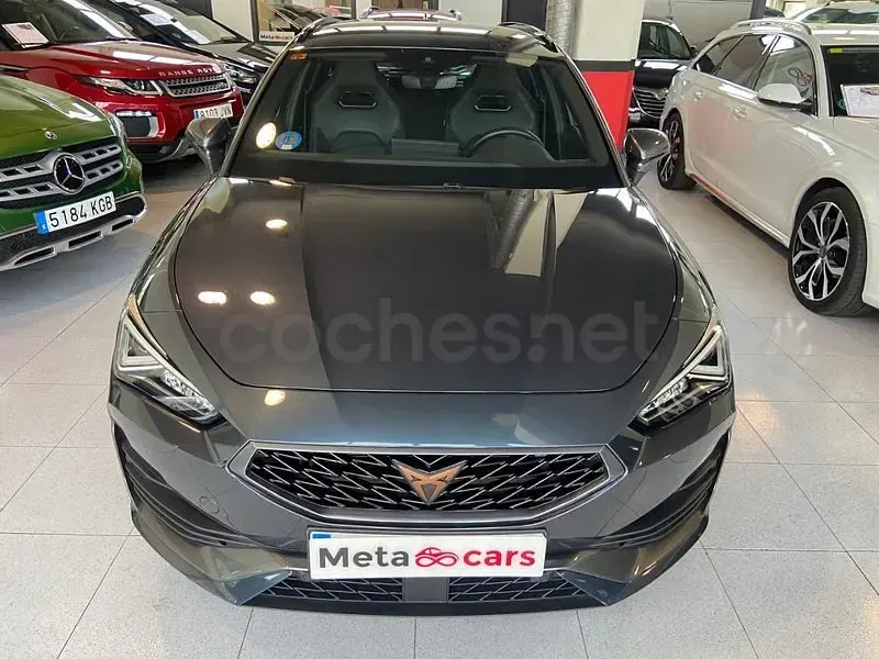Usado Cupra Leon VZ 245 CV (180 kW) 2021 Gris / plata Familiar