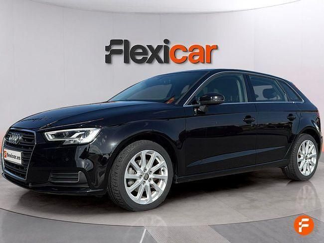 Usado Audi A3 116 CV (85 kW) 2018 Negro Berlina