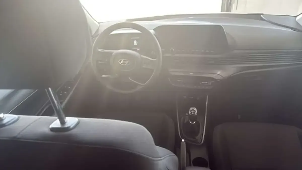 Usado Hyundai Bayon 101 CV (74 kW) 2025 Blanco SUV