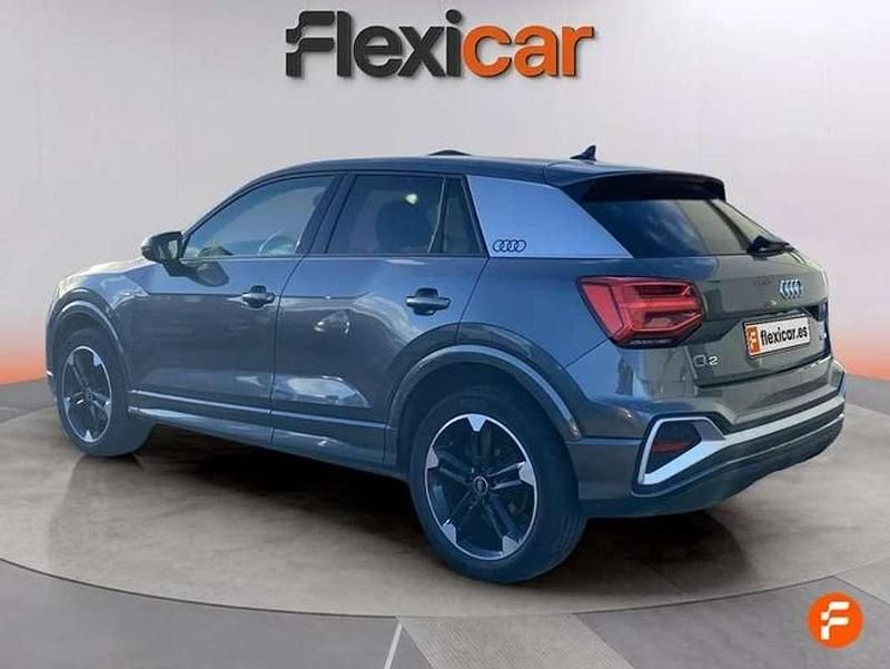 Usado Audi Q2 S-Line 116 CV (85 kW) 2021 Gris SUV