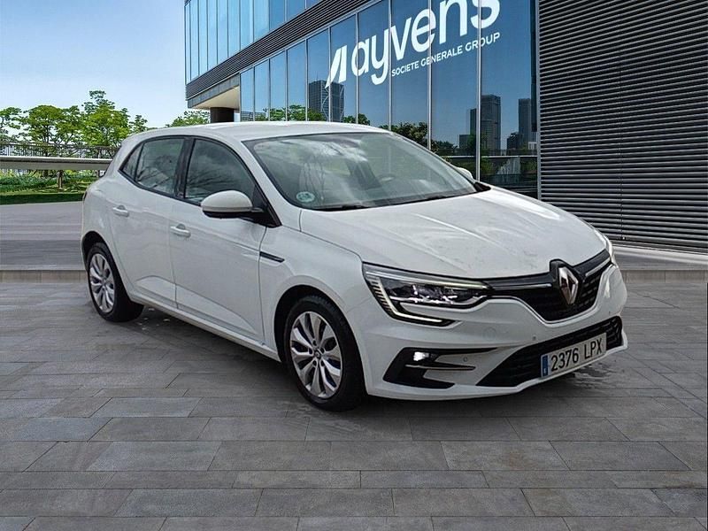 Usado Renault Mégane IV Life 116 CV (85 kW) 2021 Blanco Berlina