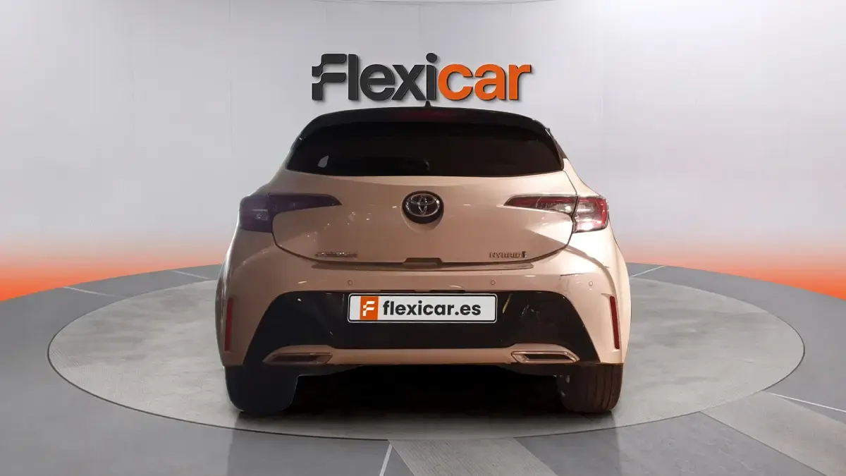 Usado Toyota Corolla Sport 180 CV (132 kW) 2019 Blanco Berlina