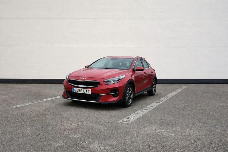 Usado Kia XCeed 120 CV (88 kW) 2022 Rojo SUV