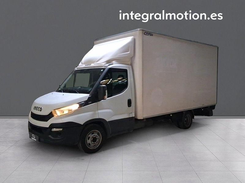 Blanco Usado 2020 Iveco Daily Van | 19.752 € (Precio justo) - Imagen 1/4