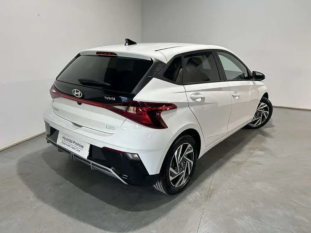 Nuevo Hyundai i20 101 CV (74 kW) 2025 Blanco Utilitario
