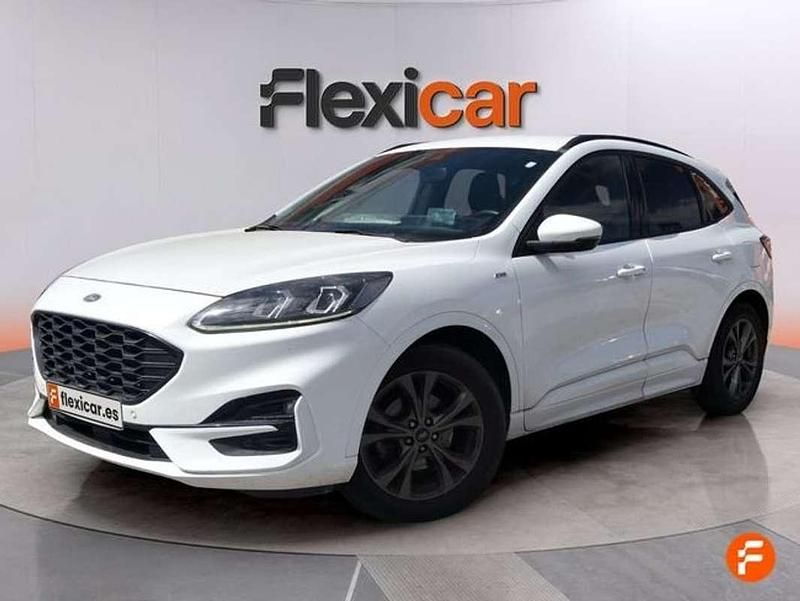 Usado Ford Kuga ST-Line 150 CV (110 kW) 2022 Blanco SUV