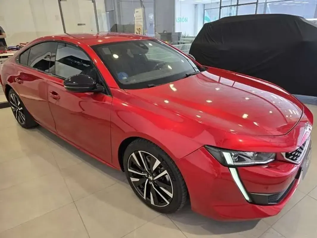 Usado Peugeot 508 GT 225 CV (165 kW) 2021 Rojo Berlina