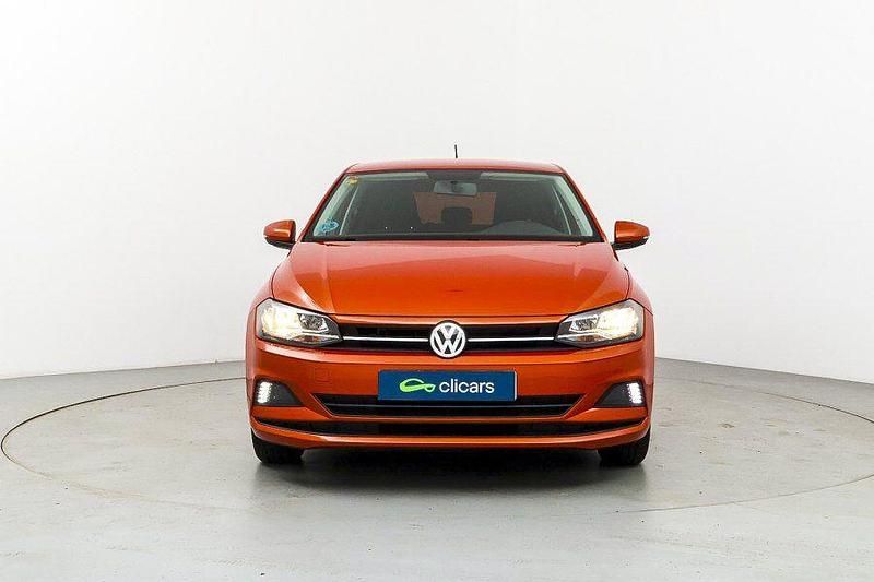 Usado VW Polo Advance 95 CV (69 kW) 2018 Naranja Utilitario