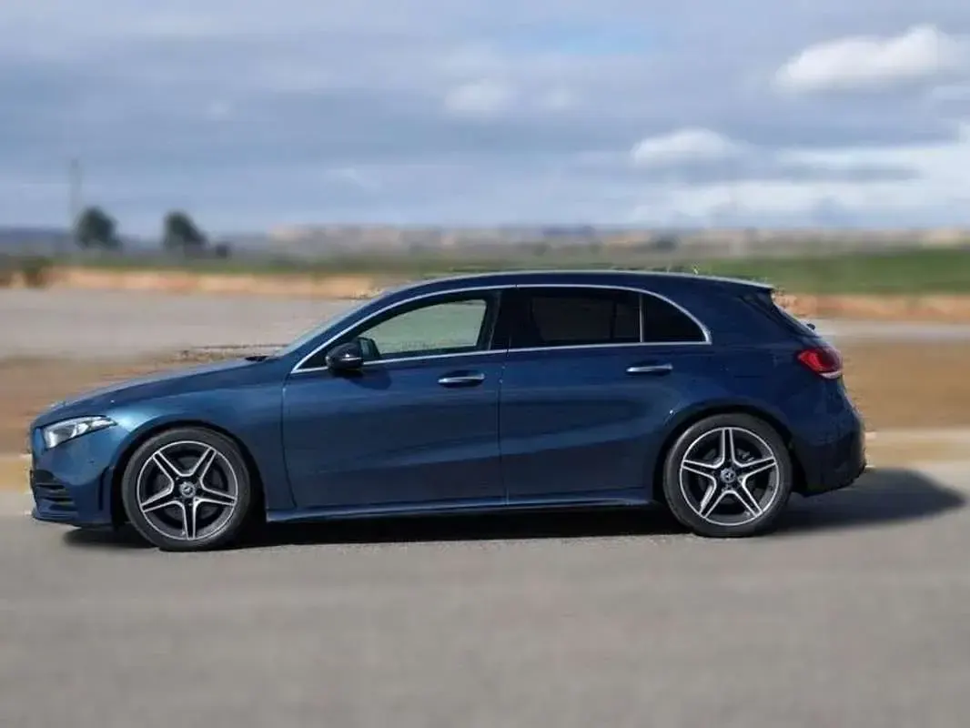 Usado Mercedes A220 190 CV (139 kW) 2021 Azul Berlina