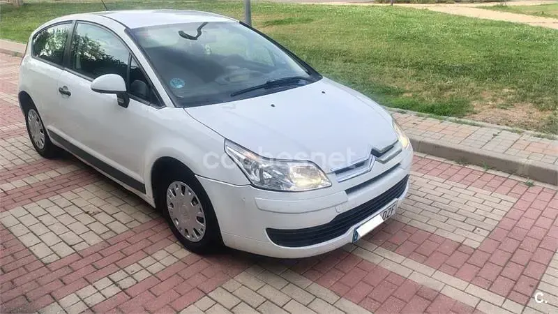 Usado Citroën C4 90 CV (66 kW) 2006 Blanco Berlina