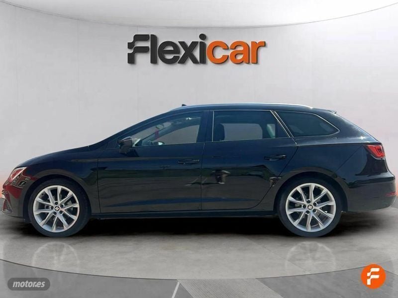 Usado Seat Leon ST FR 125 CV (91 kW) 2018 Negro Familiar