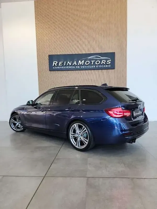 Usado BMW 320 Shadowline 184 CV (135 kW) 2018 Azul Familiar