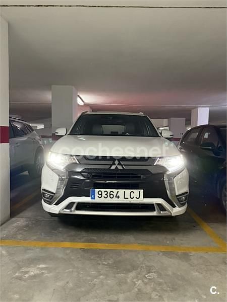 Blanco Usado 2019 Mitsubishi Outlander P-HEV SUV | 18.500 € (Precio justo) - Imagen 1/4