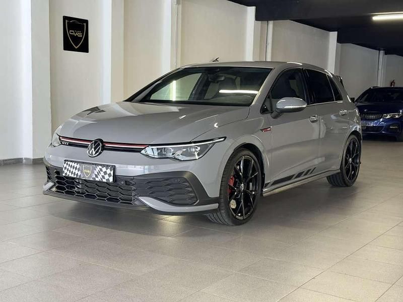 Gris Usado 2022 VW Golf VIII GTI Utilitario | 35.500 € (Buen precio) - Imagen 1/4