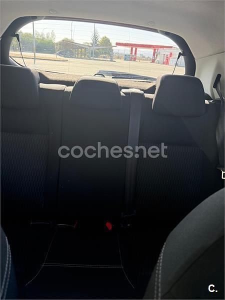 Usado Peugeot 208 Style 82 CV (60 kW) 2016 Rojo Utilitario