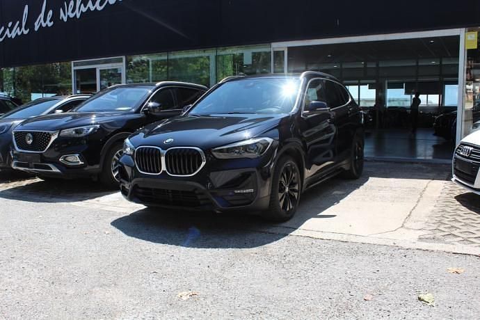 Usado 2021 BMW X1 Sport Line SUV | 27.850 € - Imagen 1/4