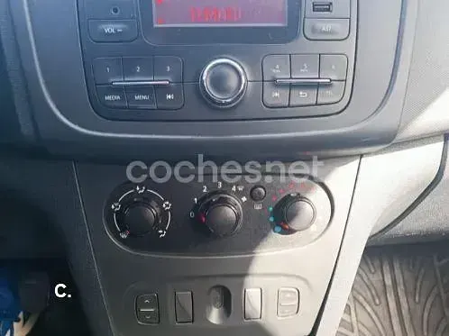Usado Dacia Sandero Ambiance 75 CV (55 kW) 2014 Blanco Berlina
