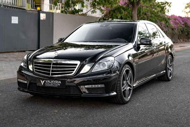 Negro Usado 2011 Mercedes E63 AMG AMG Berlina | 54.990 € - Imagen 1/4
