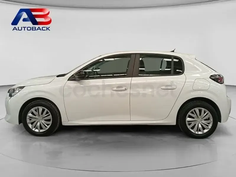 Usado Peugeot 208 Active 102 CV (75 kW) 2022 Blanco Utilitario