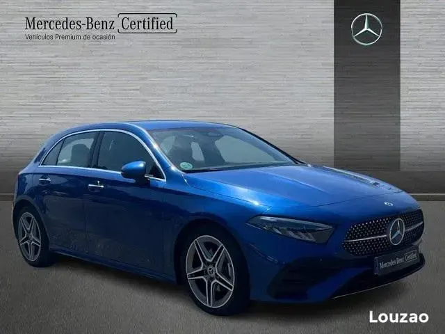Usado Mercedes A200 150 CV (110 kW) 2025 Azul espectra