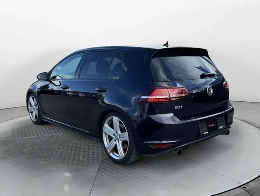 Usado VW Golf VII GTI 220 CV (161 kW) 2017 Negro Utilitario