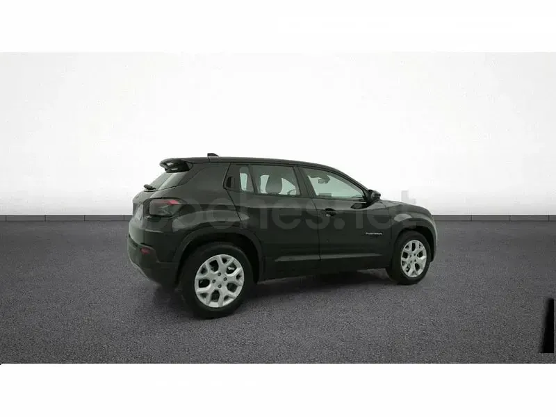 Usado Jeep Avenger Altitude 100 CV (73 kW) 2024 Negro SUV