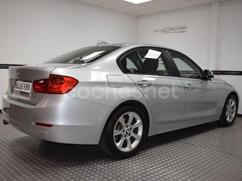 Occasion BMW 318 143 ch (105 kW) 2013 Gris Berline