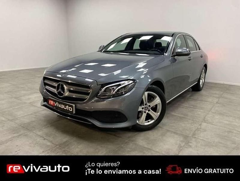 Usado Mercedes E200 150 CV (110 kW) 2017 Gris Berlina