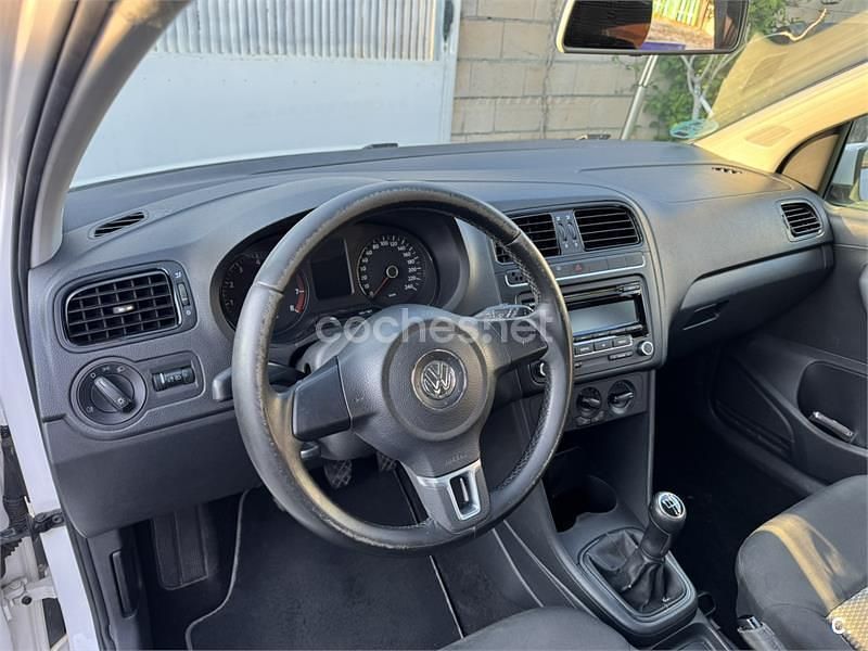 Usado VW Polo Advance 85 CV (62 kW) 2010 Blanco Utilitario