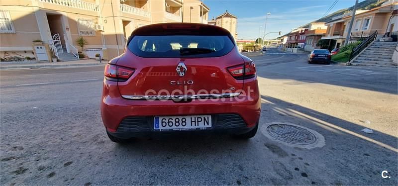Rojo Usado 2013 Renault Clio IV Dynamique Berlina | 6500 € (Precio justo) - Imagen 1/4