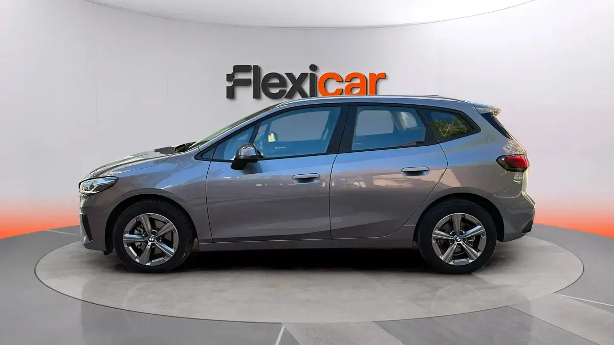 Brugt BMW 218 136 HK (100 kW) 2024 Grå Stationcar