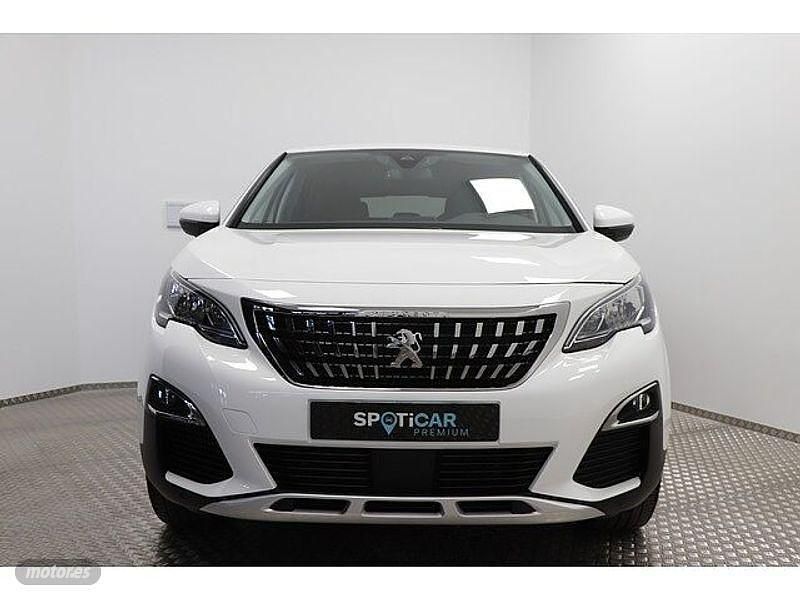 Usado Peugeot 3008 Allure 131 CV (96 kW) 2019 Blanco SUV