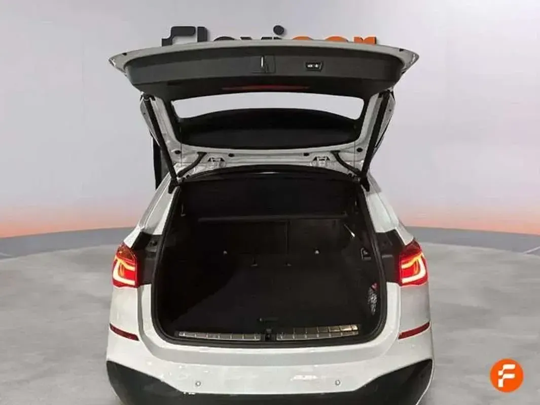 Käytetty BMW X1 192 HP (141 kW) 2018 Valkoinen Katumaasturi
