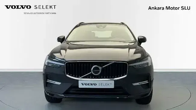 Usado Volvo XC60 Momentum 199 CV (146 kW) 2022 Gris SUV