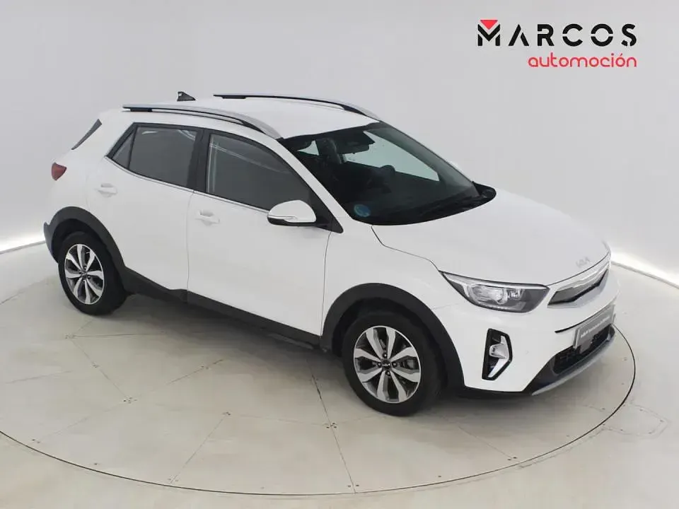 Usado Kia Stonic 100 CV (73 kW) 2024 SUV