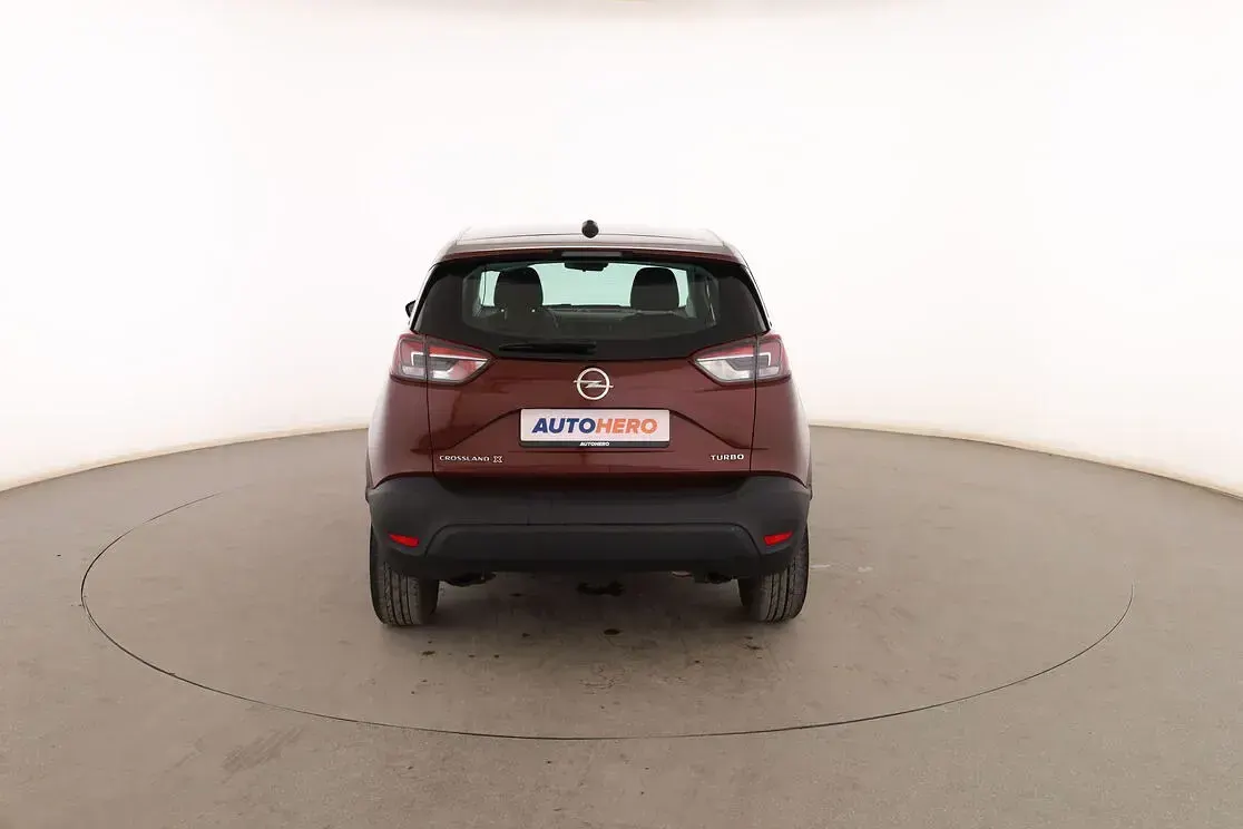Usado Opel Crossland X Selective 110 CV (80 kW) 2017 Rojo SUV