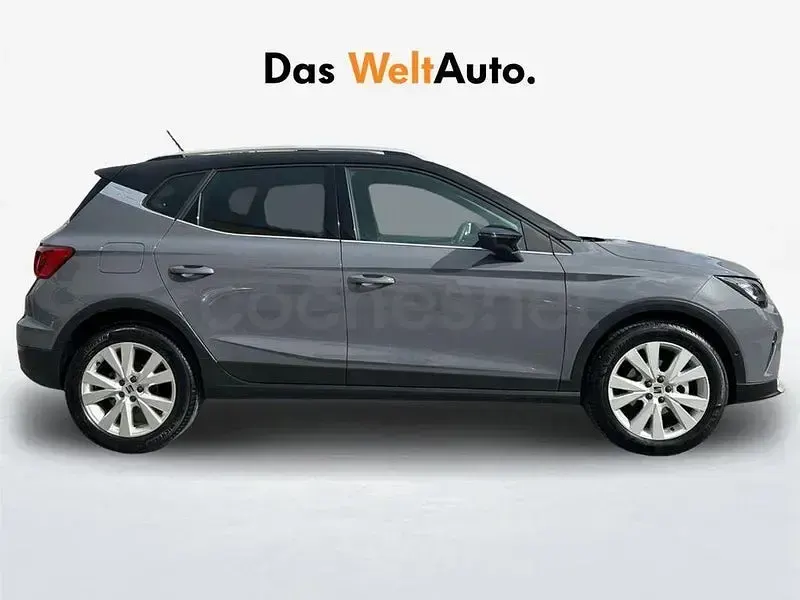 Usado Seat Arona Xperience 115 CV (84 kW) 2025 Gris / plata SUV