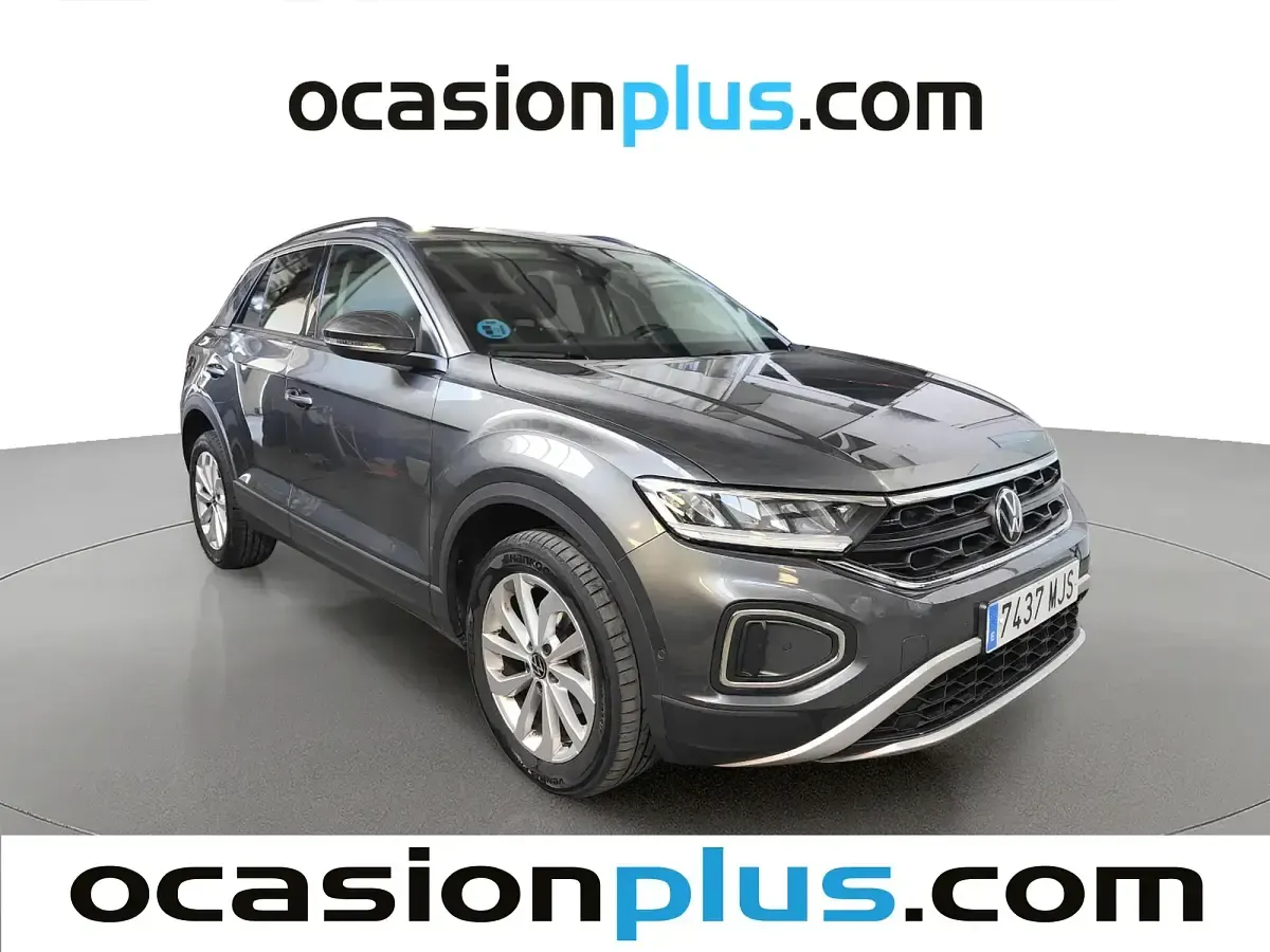 Usado VW T-Roc Life 150 CV (110 kW) 2023 Gris SUV