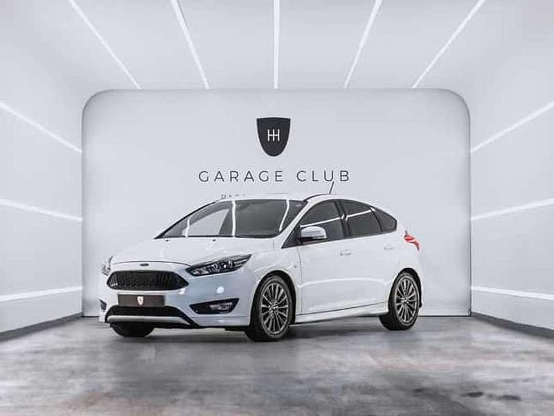 Usado Ford Focus ST-Line 125 CV (91 kW) 2016 Blanco Utilitario