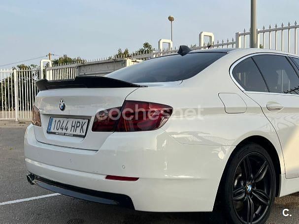 Blanco Usado 2013 BMW 520 Comfort Edition Berlina | 10.300 € (Buen precio) - Imagen 1/4