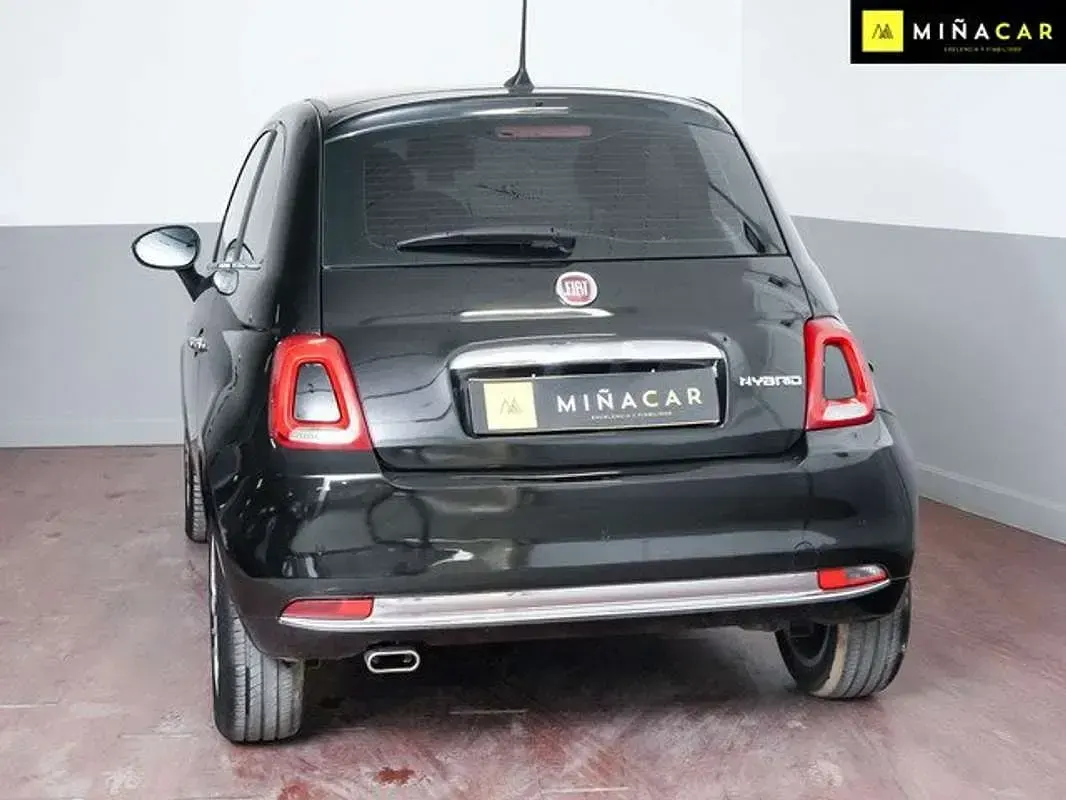Usado Fiat 500 Dolcevita 71 CV (52 kW) 2022 Negro Utilitario