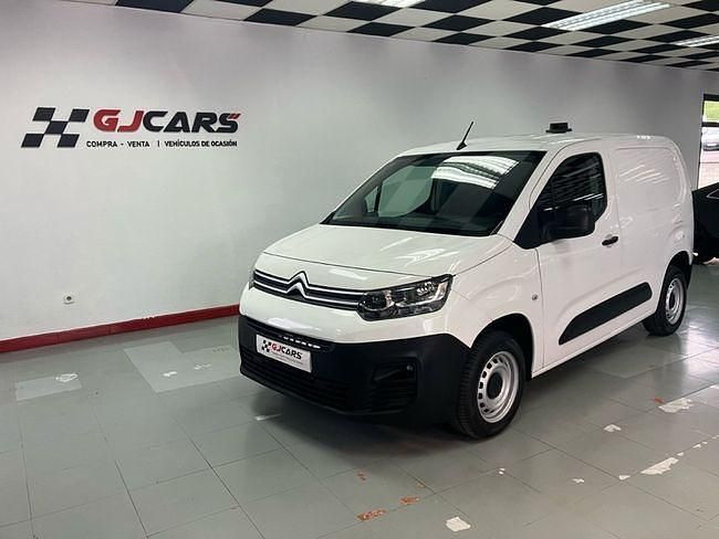 Usado Citroën Berlingo 100 CV (73 kW) 2019 Blanco Monovolumen
