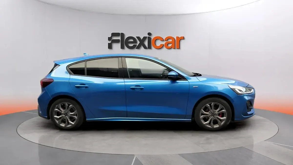 Usado Ford Focus ST-Line 125 CV (91 kW) 2022 Azul Berlina